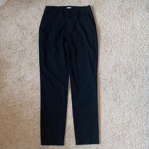 Gap Women’s black high rise slim taper size 00